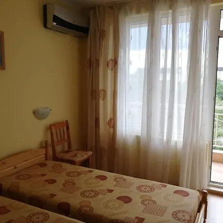 Apartament Pr.Stojanov Apartment *